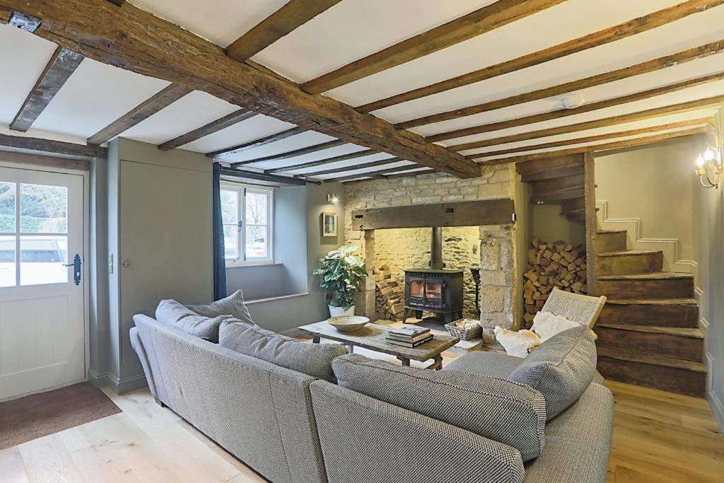 Luxury Cotswold Cottage With Hot Tub In Stow On The Wold! Extérieur photo