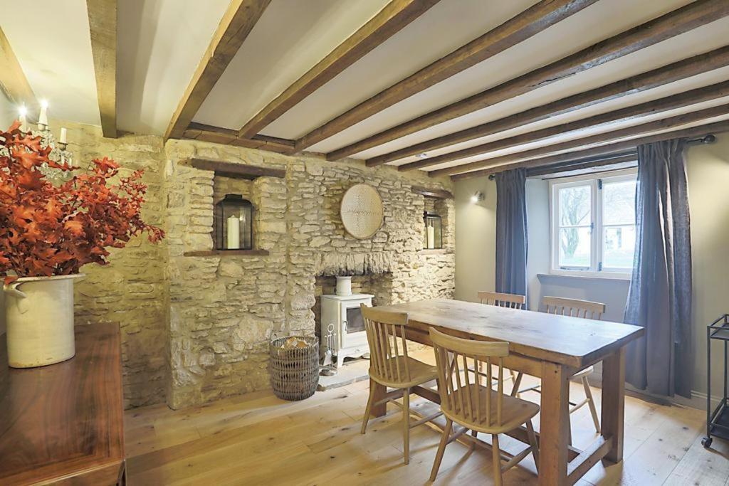 Luxury Cotswold Cottage With Hot Tub In Stow On The Wold! Extérieur photo